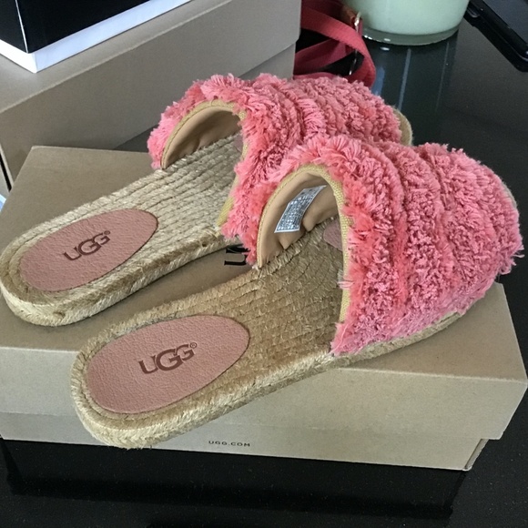 NIB ! UGG Australia Edith Slide - Picture 5 of 7